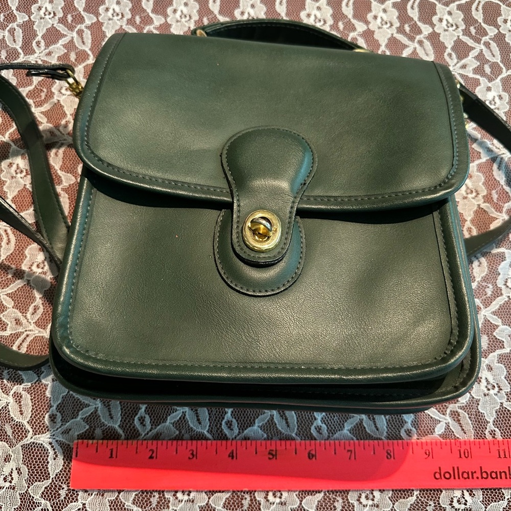 Green purse!!! - Picture 6 of 7